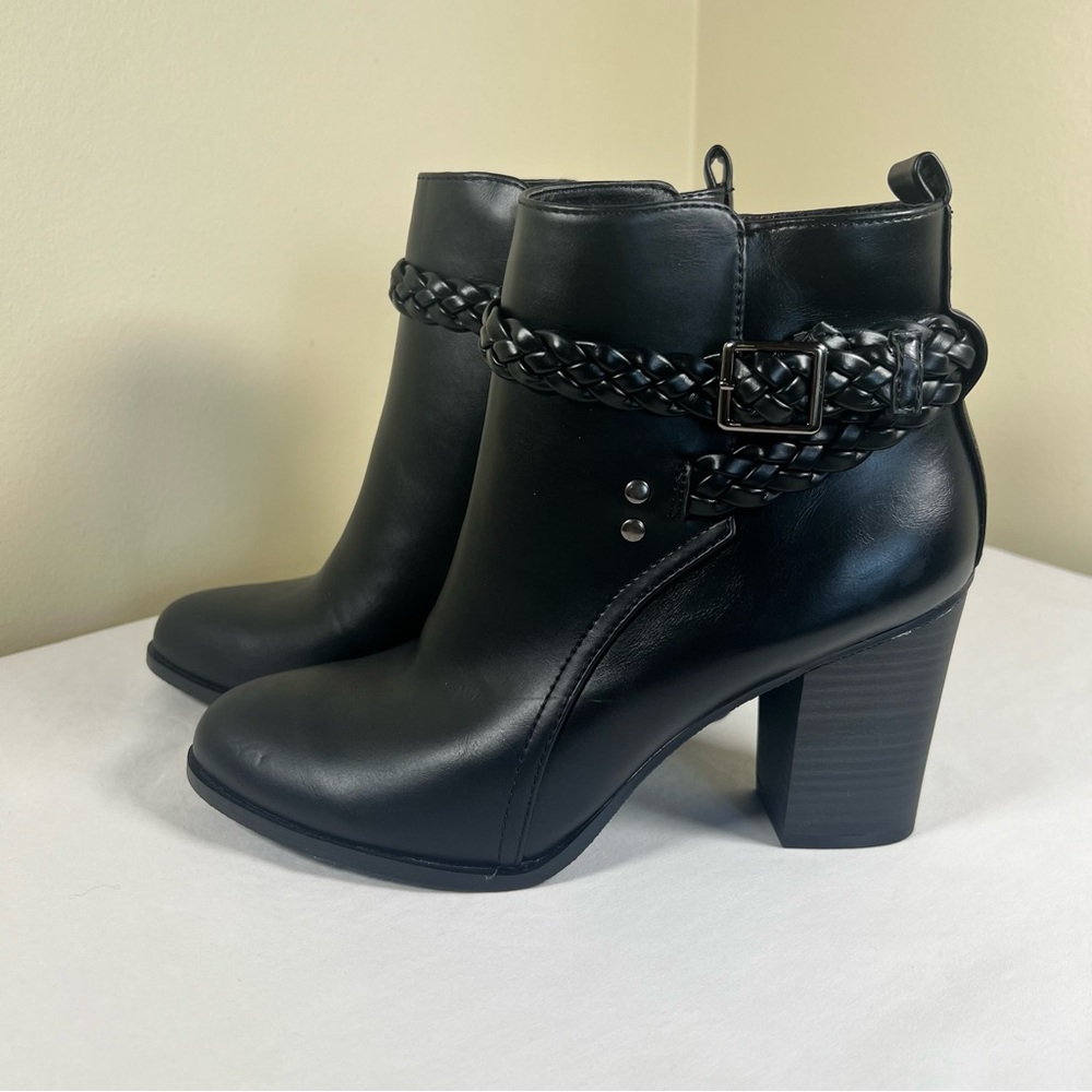 American Eagle Black Booties - Size 9